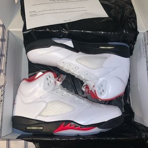 Air Jordan retro 5 fire red